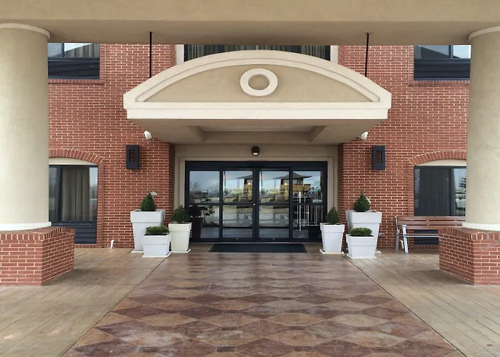 Holiday Inn Express & Suites Oklahoma City West-Yukon By Ihg